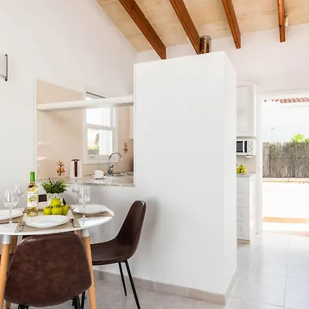 Rimar 5, 2 Bedroom Apartment, Cap D'artrutx شقة
